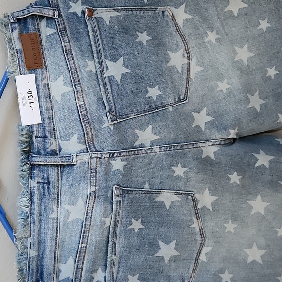 New with tags size 11/30 Judy Blur Star cropped straight jeans - Picture 4 of 4